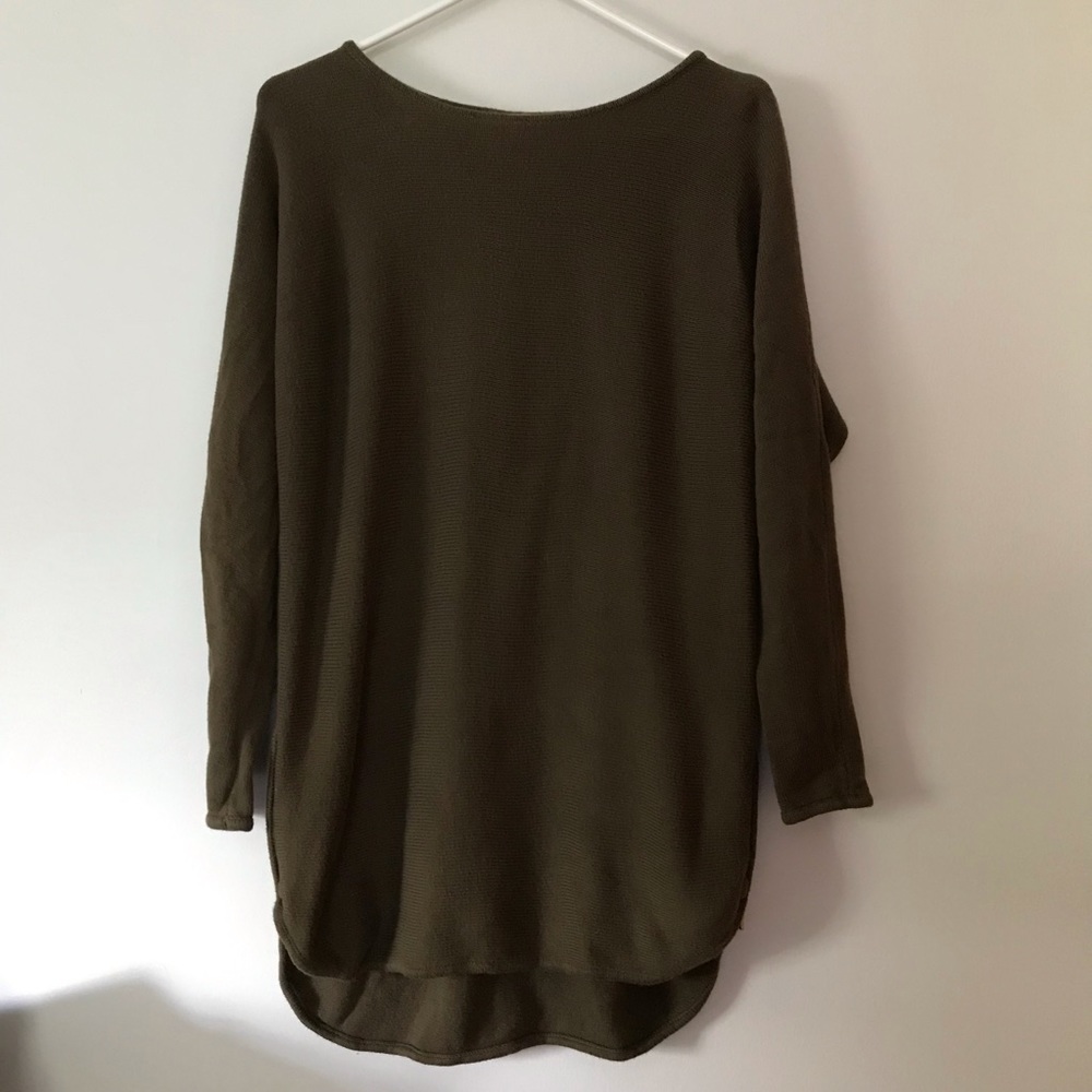 Michael Kors side zip high low sweater size medium